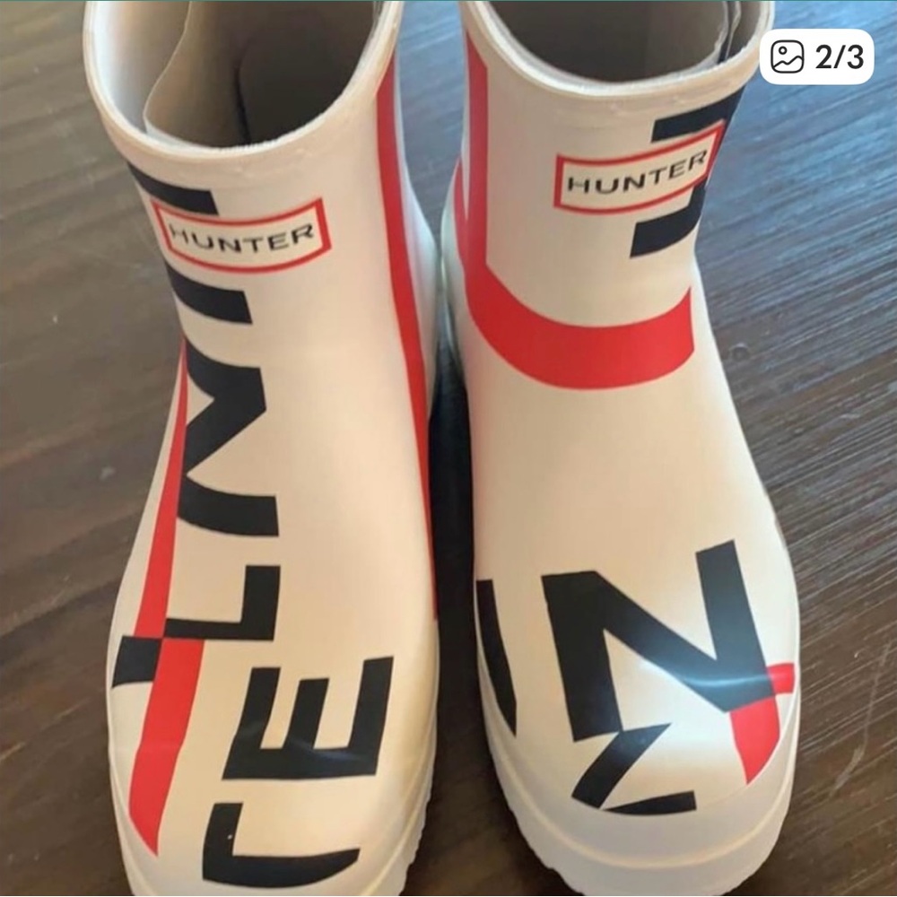 Hunter LOGO White Rain BOOTIES with Red & Black Graphic ORIG $160!